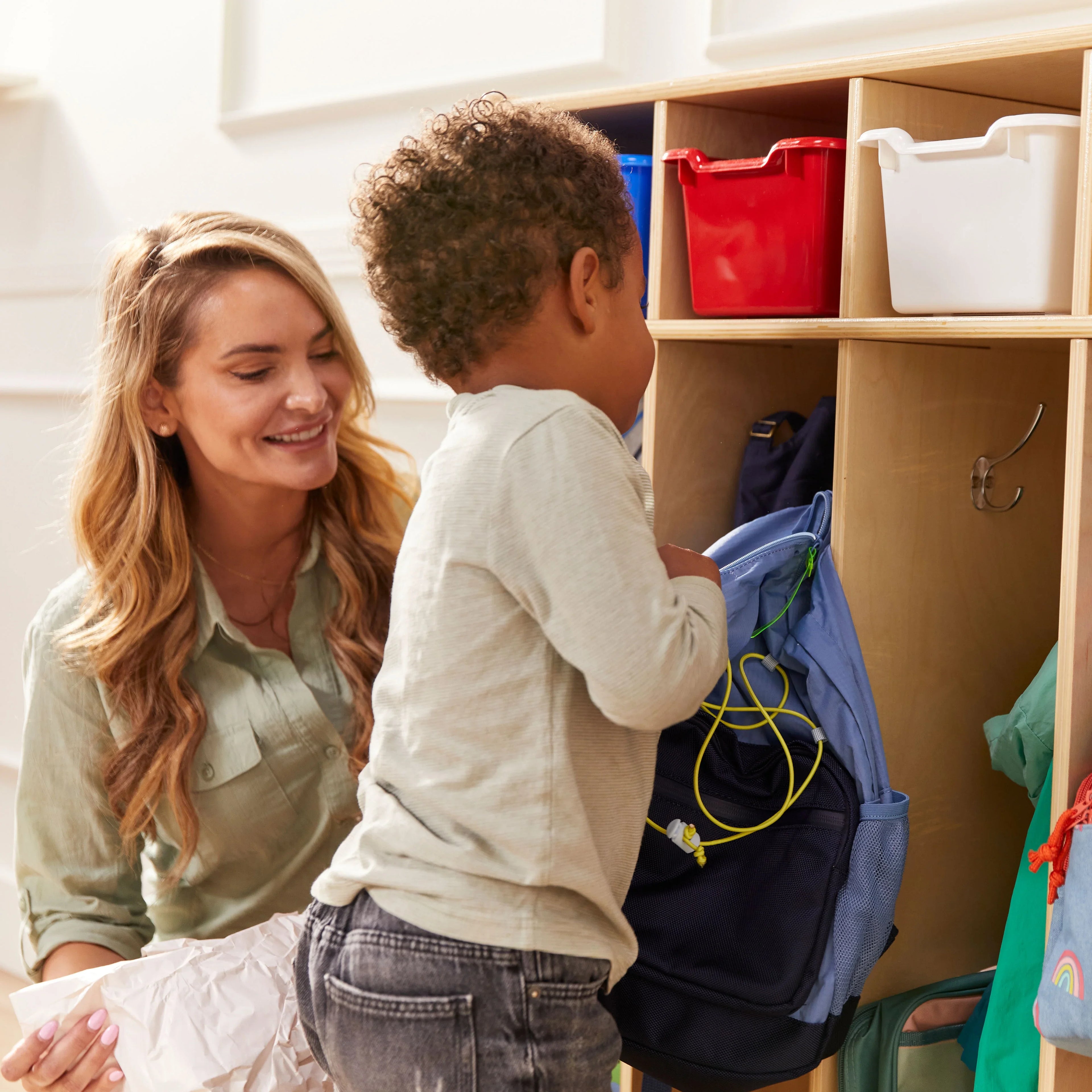 ECR4Kids Streamline 5-Section Coat Locker, Classroom Furniture, Natural